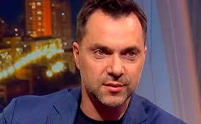 Алексей (Олексій) Арестович: где сейчас, личная жизнь, экранные проекты, критика, война в Украине и мнения экспертов