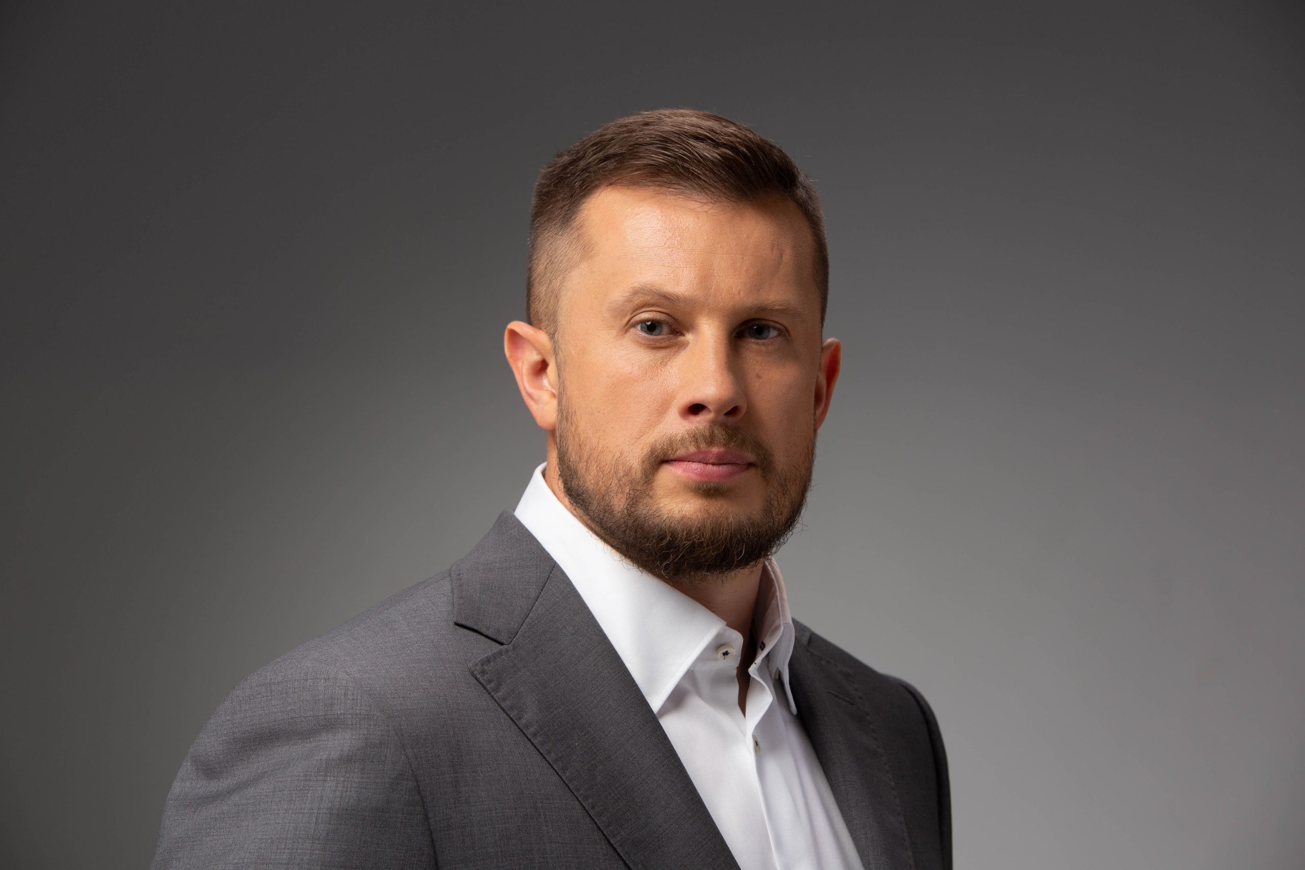 Андрей Билецкий — где он сейчас, личная жизнь, война, критика и мнения экспертов