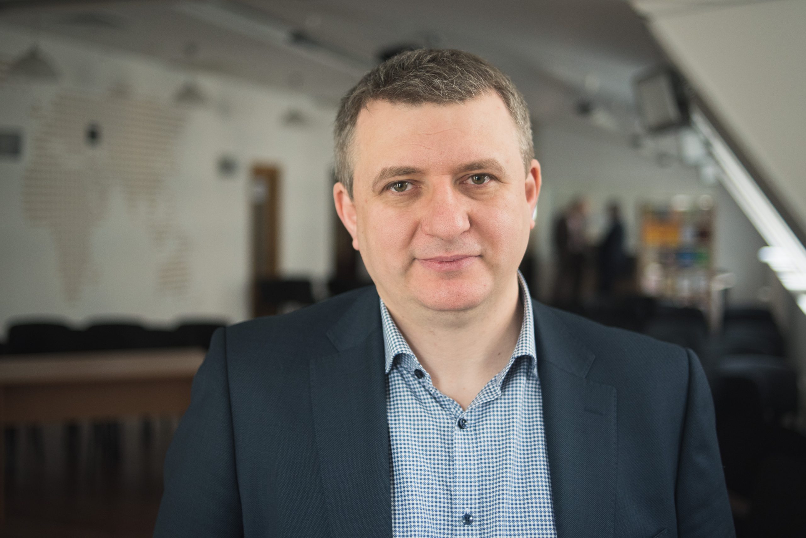 Юрий Романенко