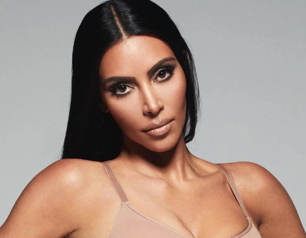 Кім Кардаш’ян здивувала новинкою — SKIMS випустив пухнасті стрінги зі штучним волоссям