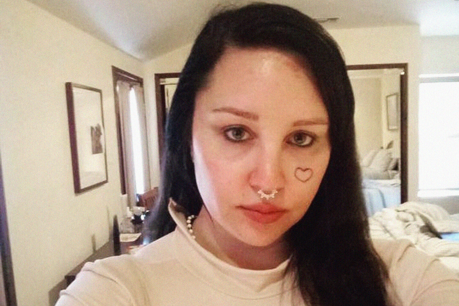 Аманда Байнс