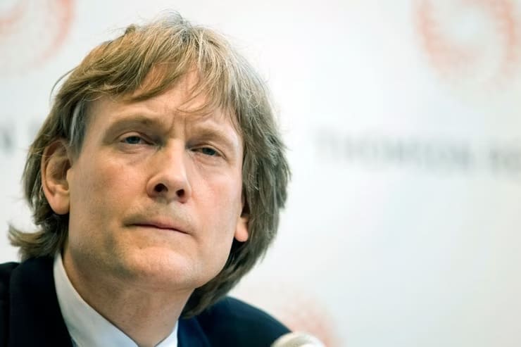 Дэвид Томсон 3