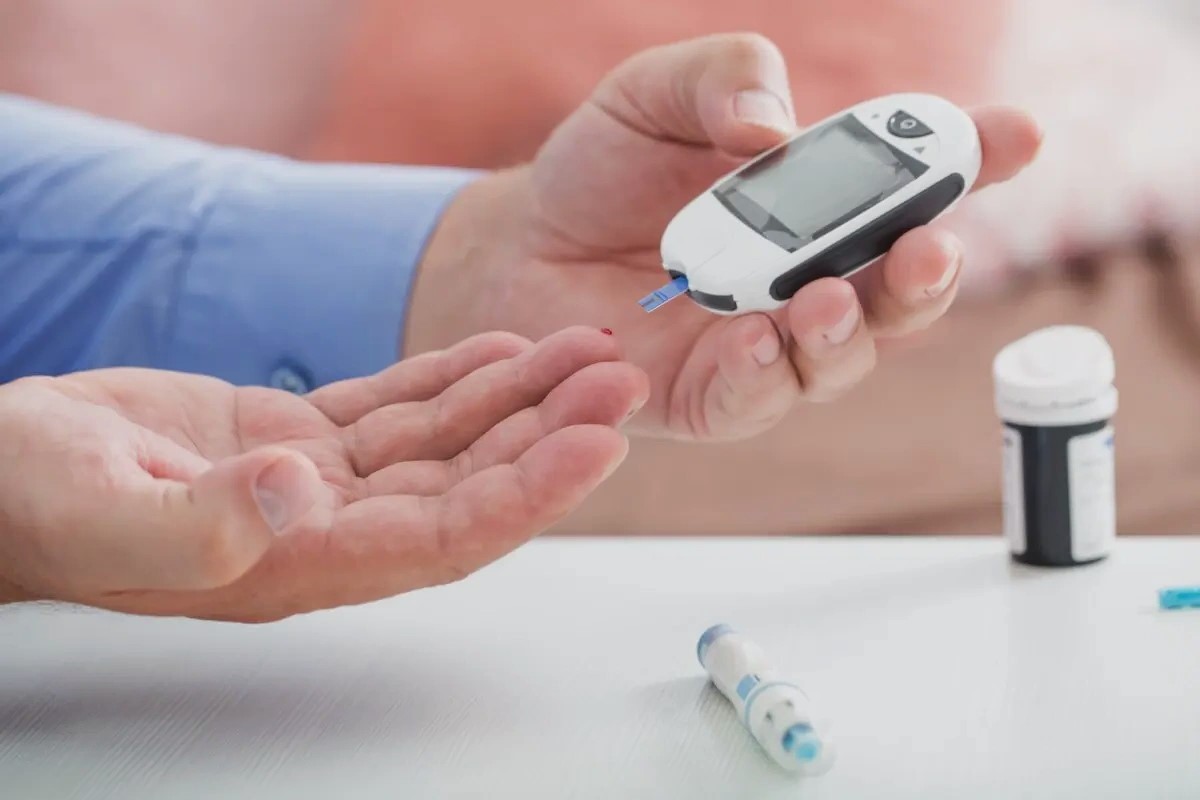 Названо ранню ознаку діабету, яка проявляється на шкірі
