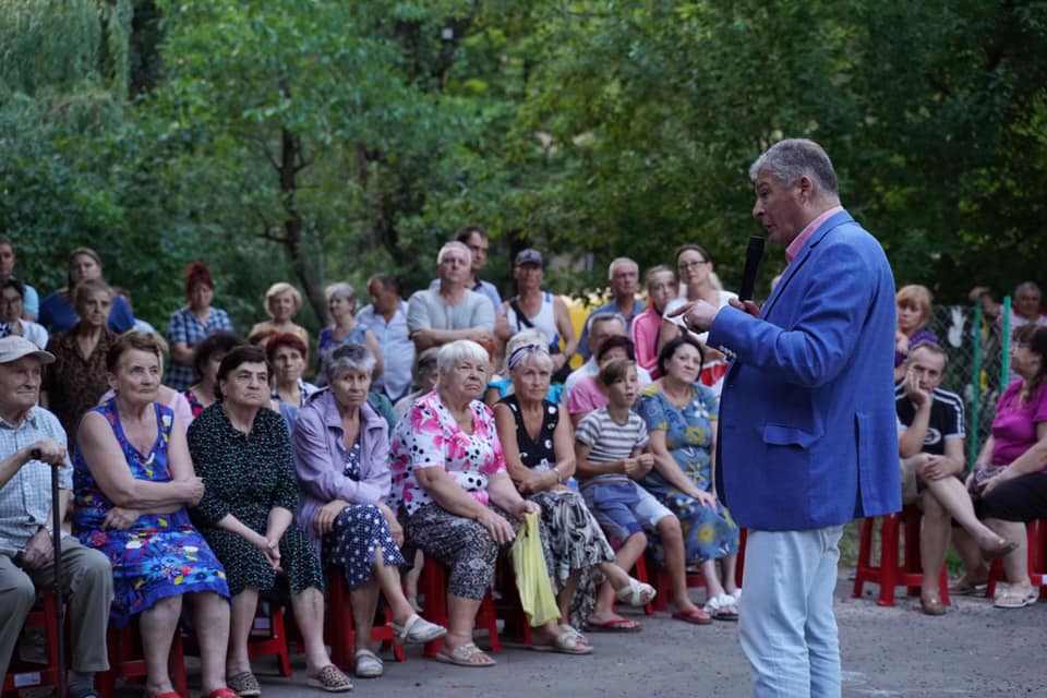 Евгений Червоненко: настоящая фамилия и жизненный путь